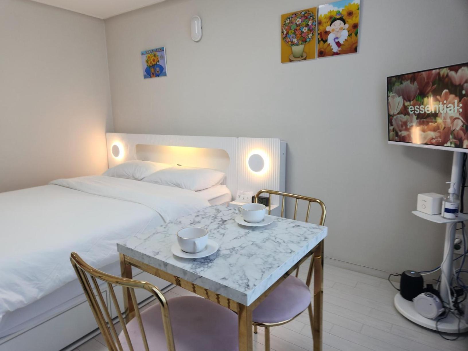 Daegu Star B&B Dsr Hotel Lily Guestroom Exterior foto
